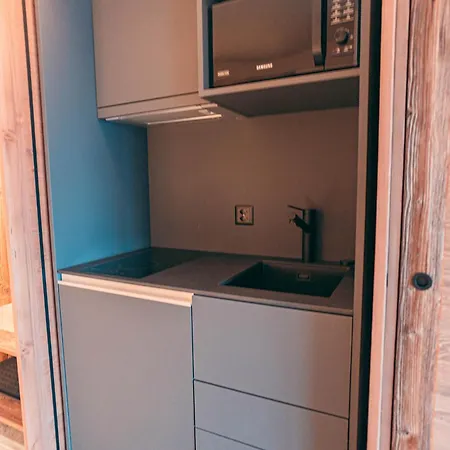 Ninda Boutique Hotel *