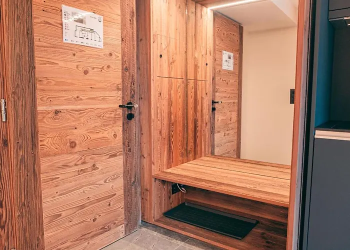 Ninda Boutique Hotel *